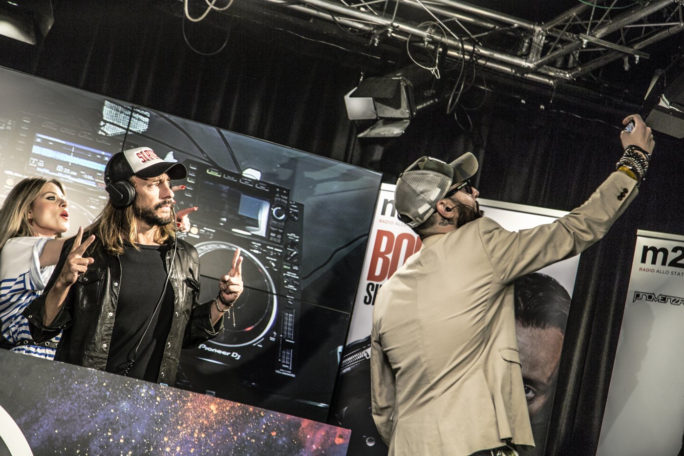 26 giugno 2018, il live di Bob Sinclar al Music Zone, un selfie in consolle