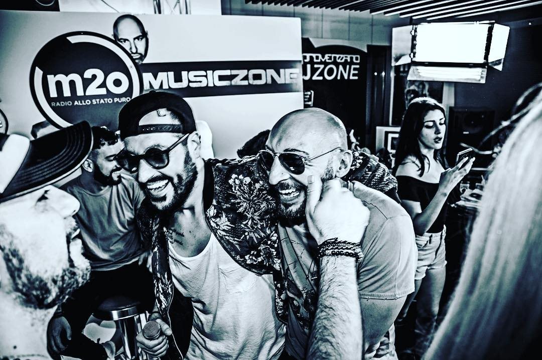 14 luglio 2017, l'ultima puntata della stagione nello studio del Music Zone: c'è anche Sandro Bit