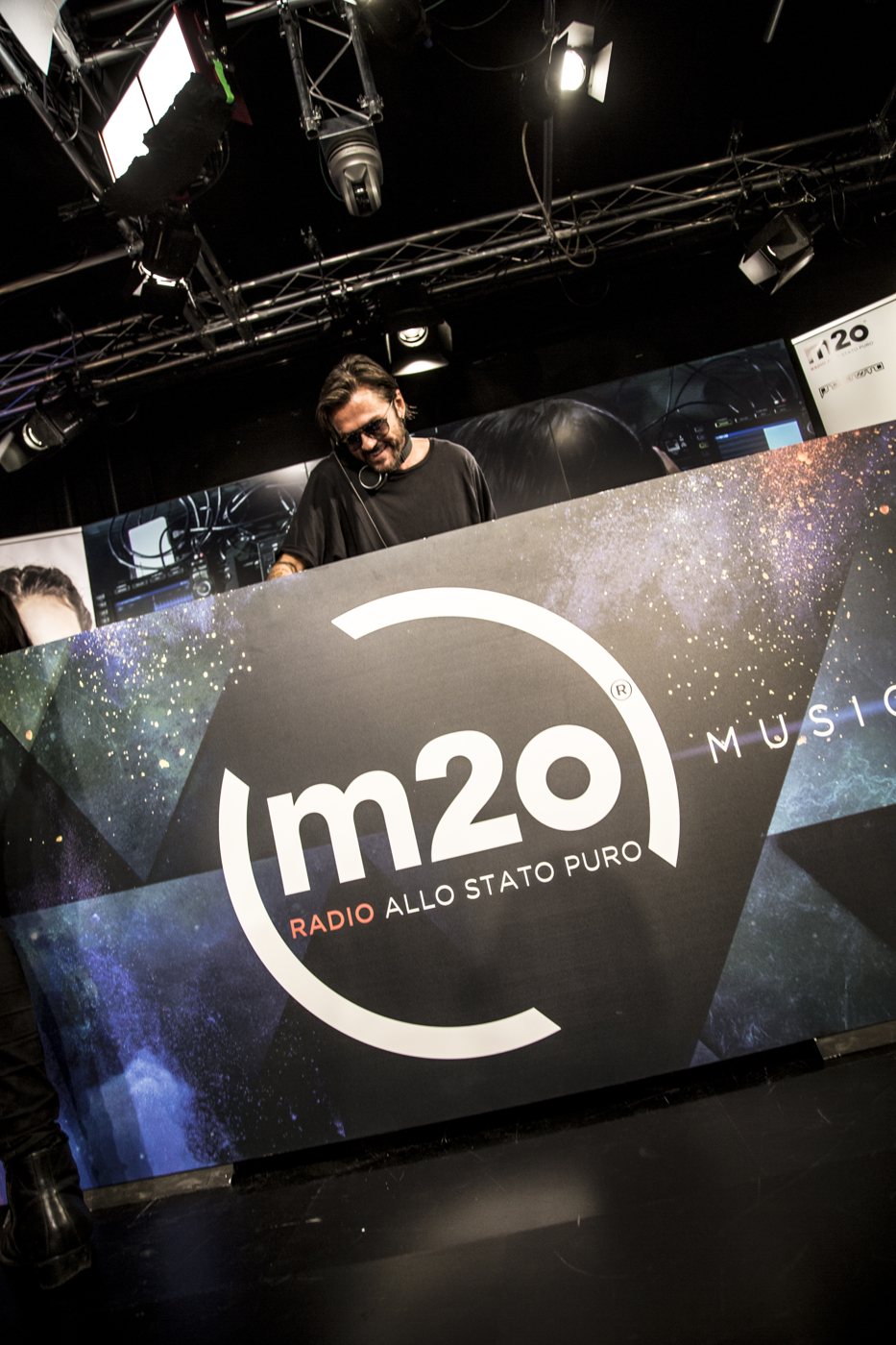 13 luglio 2018, super festival del Music Zone: la consolle con Tommy Vee